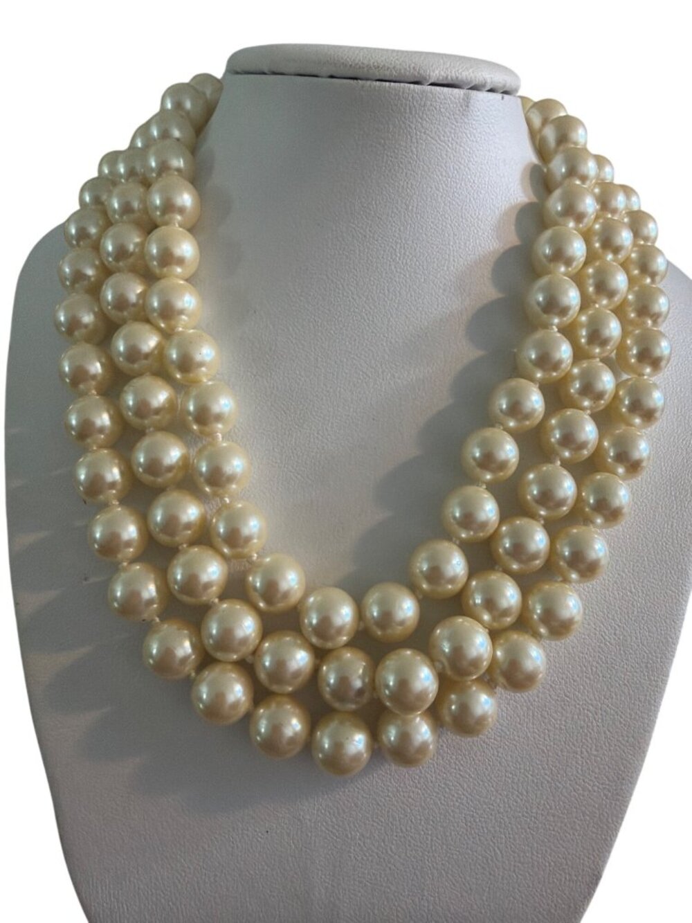 Vintage Triple Strand Faux Pearl Necklace Gold Tone Chain Elegant Estate 18"